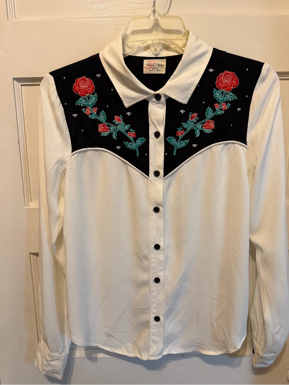 NWOT Black Poppy Western Blouse with Black Yoke and Rose Embroidery